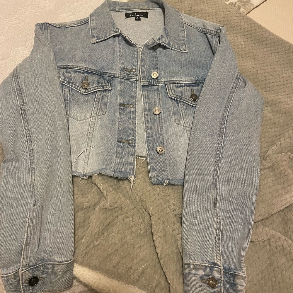Lulu’s Cropped Denim Jacket